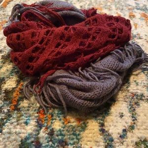 Perfectly knit, infinity scarf!!